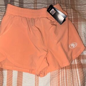 SF 49ers Women's Athletic Shorts in Peach